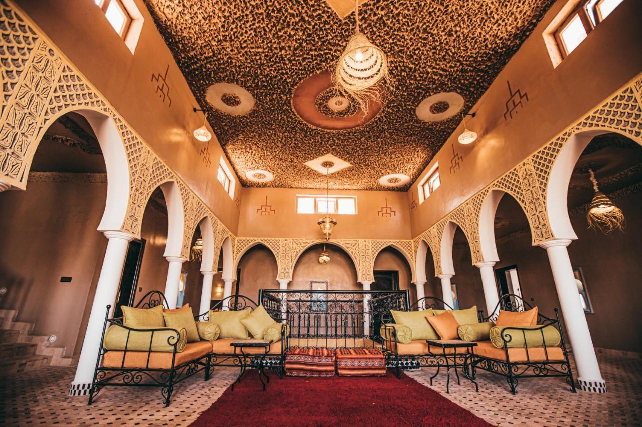 Traditional Riad Merzouga Dunes 外观 照片