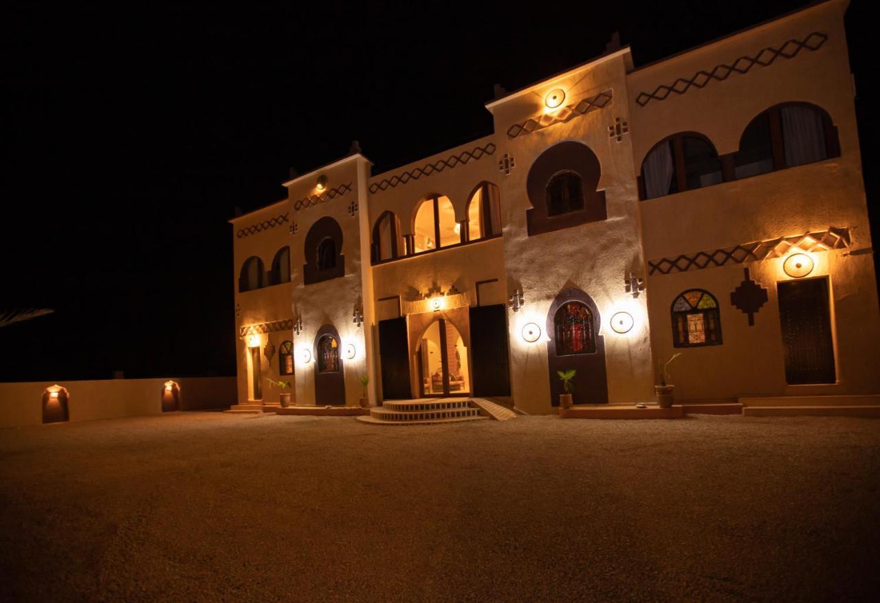 Traditional Riad Merzouga Dunes 外观 照片