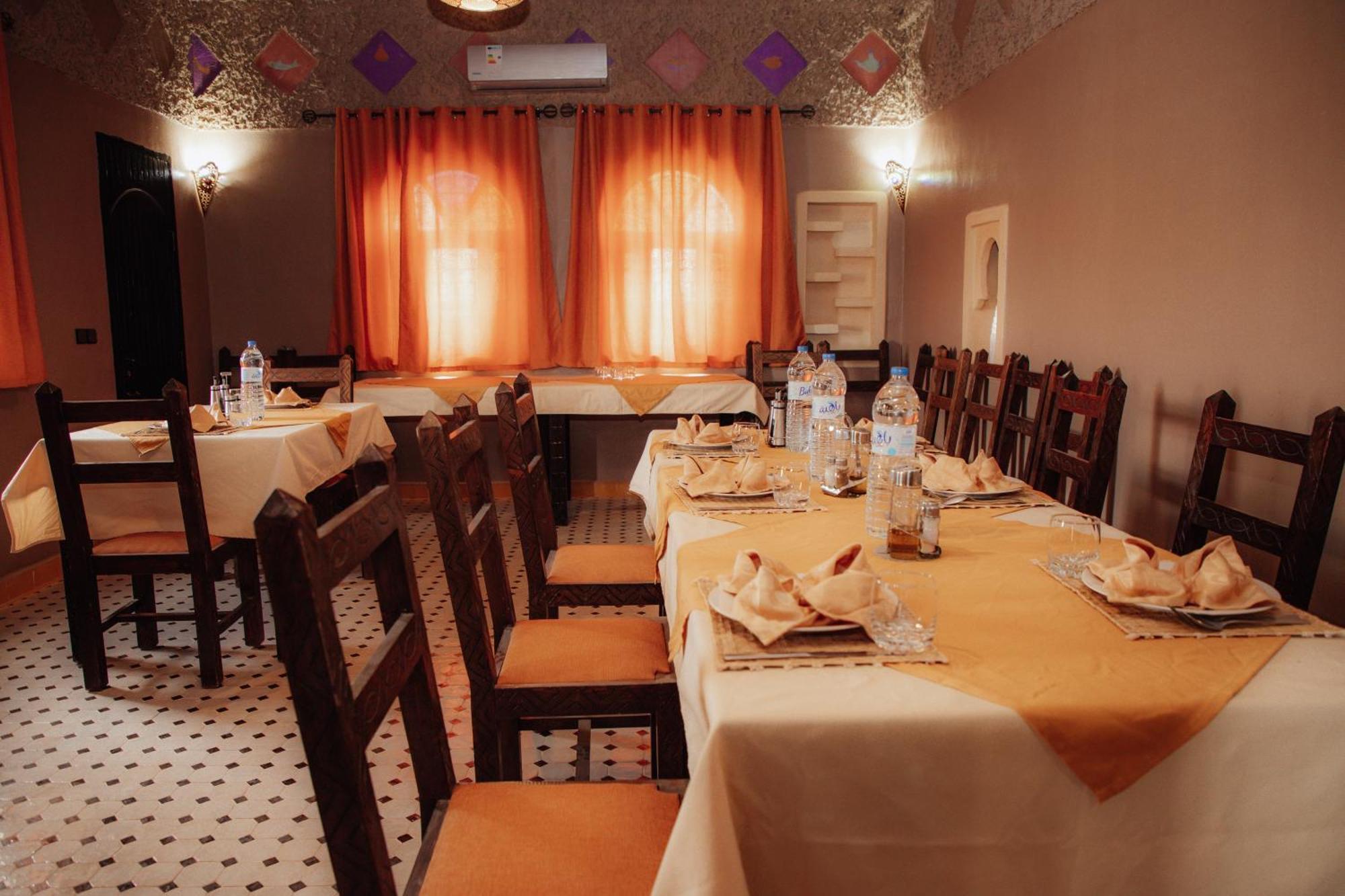 Traditional Riad Merzouga Dunes 外观 照片
