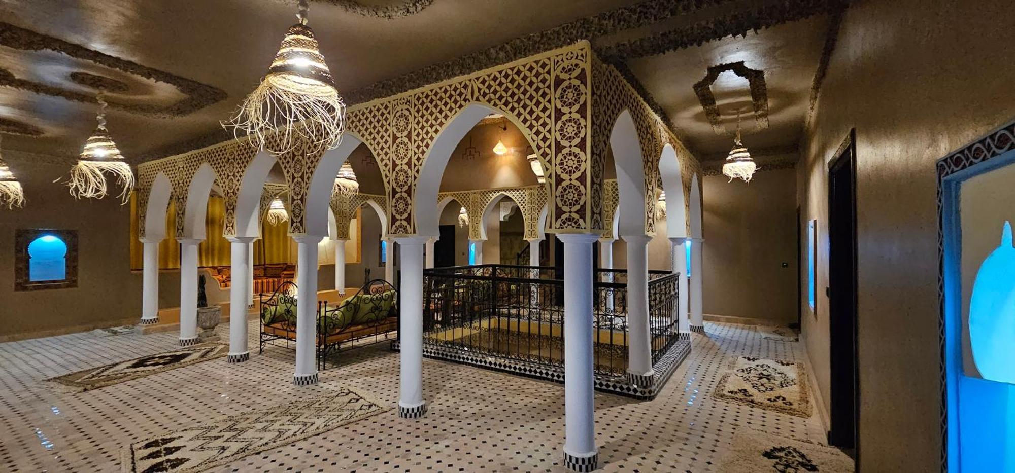 Traditional Riad Merzouga Dunes 外观 照片