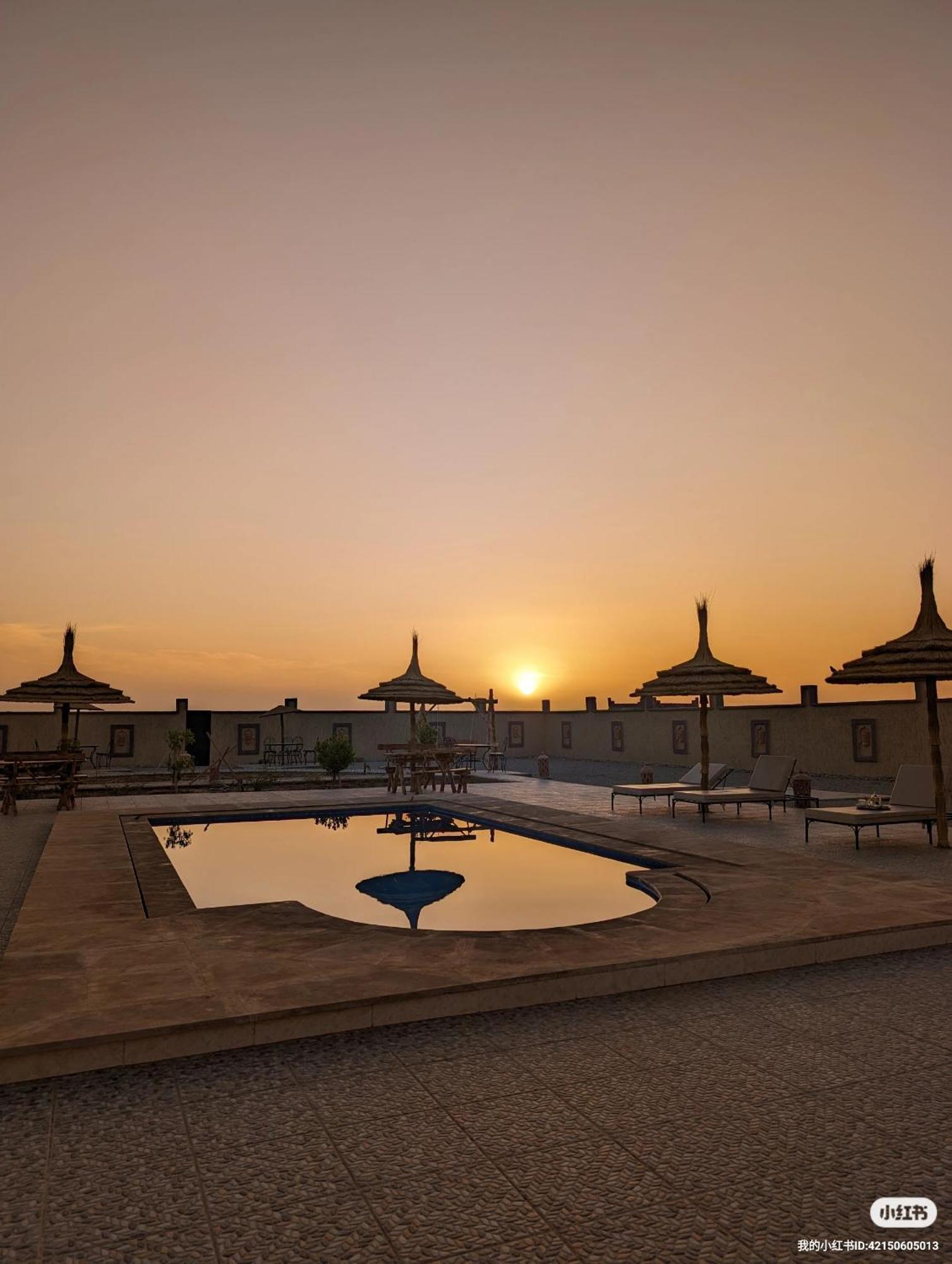 Traditional Riad Merzouga Dunes 外观 照片